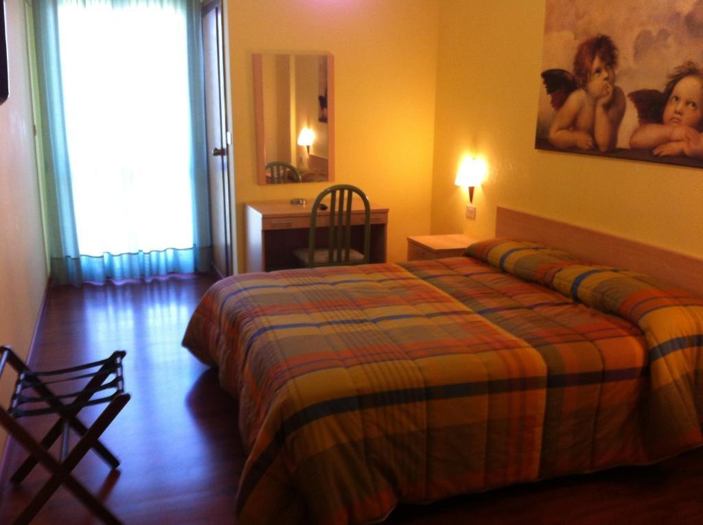 Hotel Atleti Фоджа Стая снимка